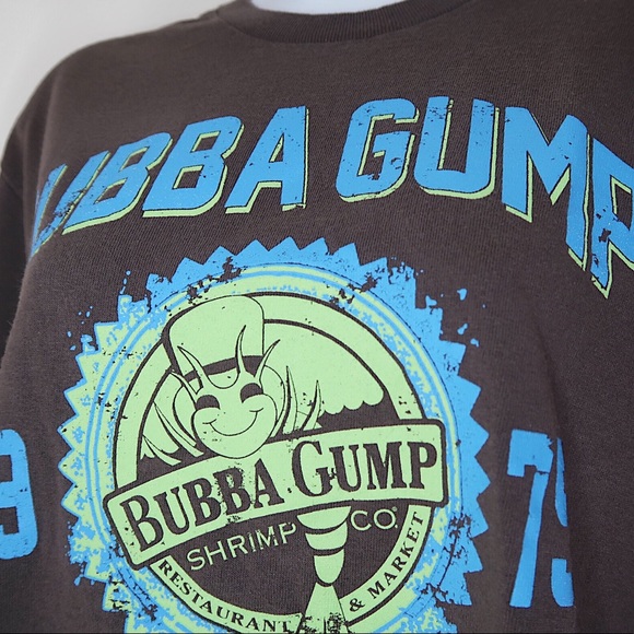 Bubba Gump Shrimp Co. | Gray Graphic Tee - Picture 2 of 2